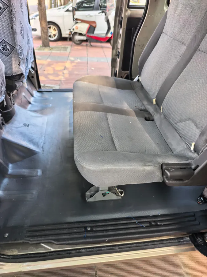 2017 WuLing RongGuang 1.5L 107HP L4 5MT,autocango,china used car exporter,china ev exporter,chinese used car exporter,chinese used ev exporter