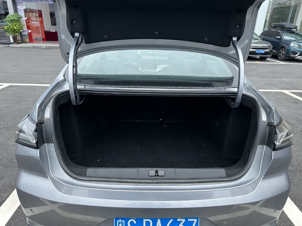 2024 Peugeot 408 1.5T 173HP L4 6AT,autocango,china used car exporter,china ev exporter,chinese used car exporter,chinese used ev exporter