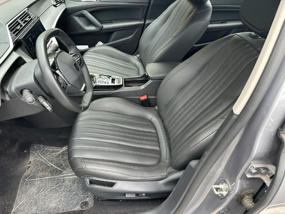 2024 Peugeot 408 1.5T 173HP L4 6AT,autocango,china used car exporter,china ev exporter,chinese used car exporter,chinese used ev exporter