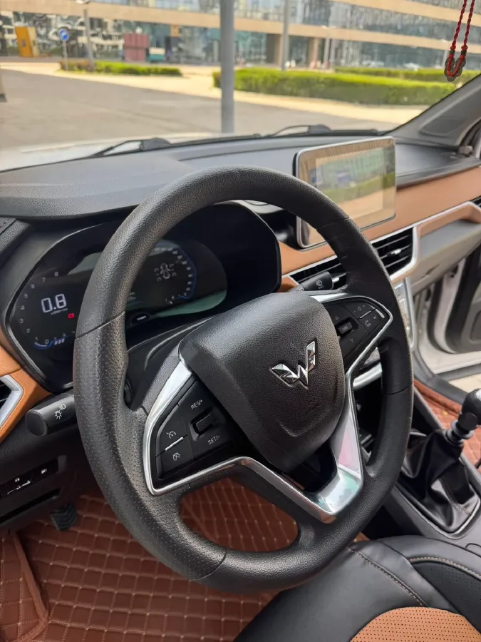 2018 WuLing HongGuang S3 1.5L 112HP L4 6MT,autocango,china used car exporter,china ev exporter,chinese used car exporter,chinese used ev exporter