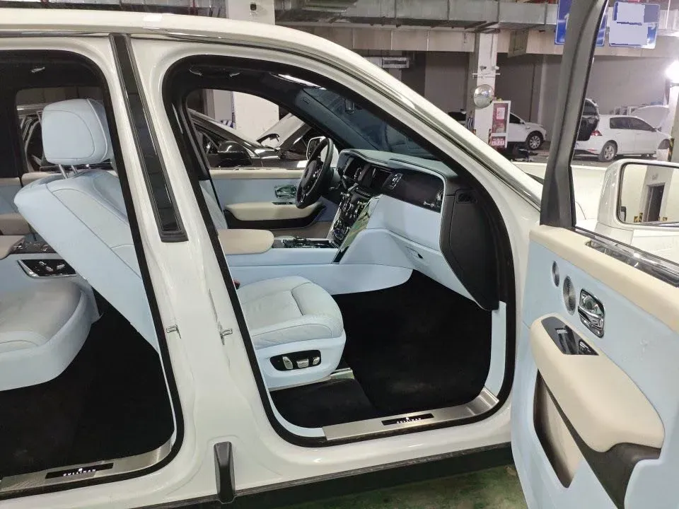 2024 Rolls-Royce Cullinan 6.7T 571HP V12 8AT,autocango,china used car exporter,china ev exporter,chinese used car exporter,chinese used ev exporter