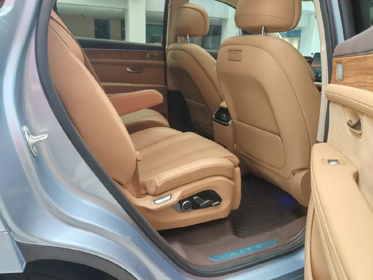 2024 AITO AITO M7 1.5T 152HP L4 REEV 40KWH,autocango,china used car exporter,china ev exporter,chinese used car exporter,chinese used ev exporter