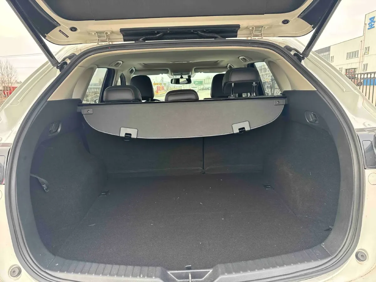 2022 MAXUS XinTu V90 2.0T 150HP L4 6AT,autocango,china used car exporter,china ev exporter,chinese used car exporter,chinese used ev exporter