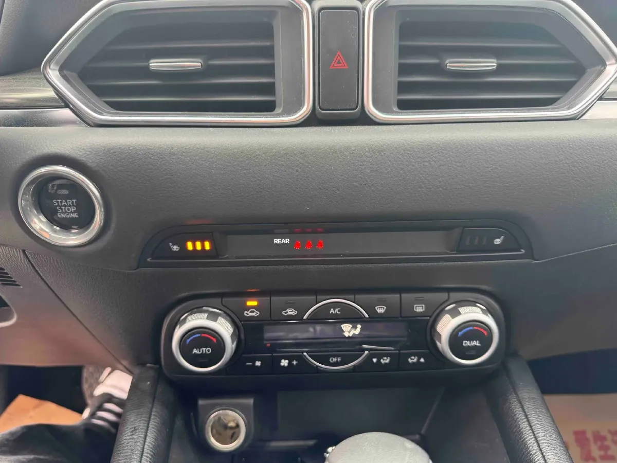 2022 MAXUS XinTu V90 2.0T 150HP L4 6AT,autocango,china used car exporter,china ev exporter,chinese used car exporter,chinese used ev exporter