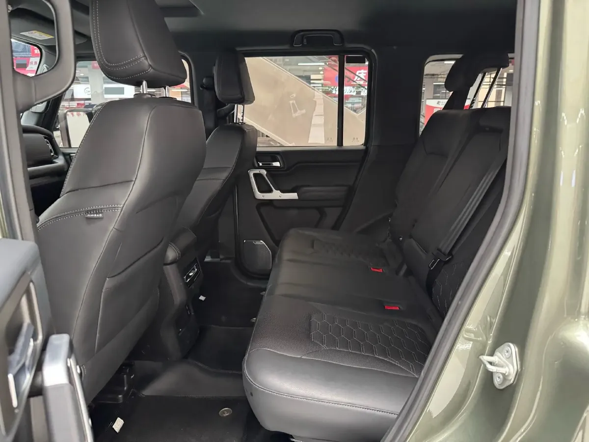 2024 212 212 T01 2.0T 252HP L4 8AT,autocango,china used car exporter,china ev exporter,chinese used car exporter,chinese used ev exporter