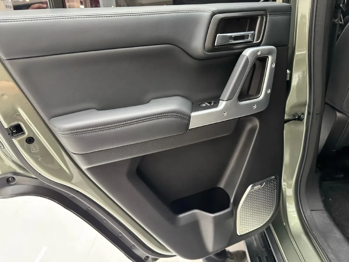 2024 212 212 T01 2.0T 252HP L4 8AT,autocango,china used car exporter,china ev exporter,chinese used car exporter,chinese used ev exporter