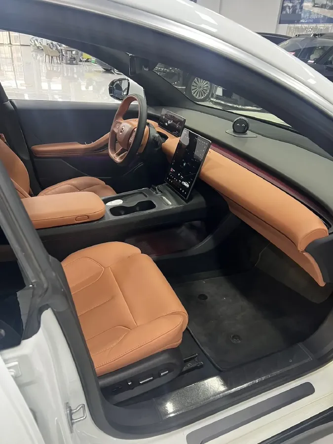 2022 JunTian HeiWuShi Youth 2.0T 203HP L4 6AT,autocango,china used car exporter,china ev exporter,chinese used car exporter,chinese used ev exporter