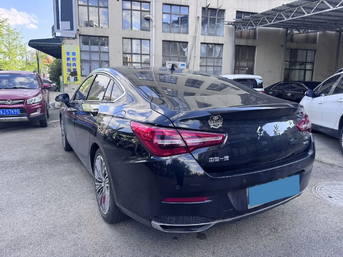 2022 HongQi H5 1.5T 169HP L4 7DCT,autocango,china used car exporter,china ev exporter,chinese used car exporter,chinese used ev exporter