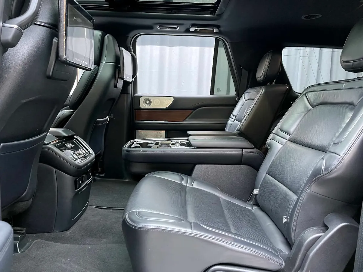 2020 Lincoln Navigator 3.5T 388HP V6 10AT,autocango,china used car exporter,china ev exporter,chinese used car exporter,chinese used ev exporter