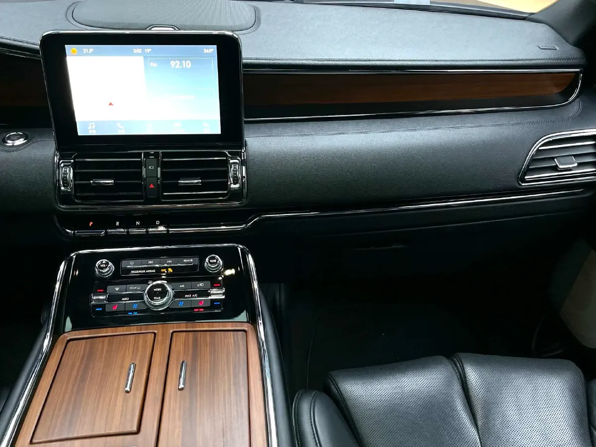2020 Lincoln Navigator 3.5T 388HP V6 10AT,autocango,china used car exporter,china ev exporter,chinese used car exporter,chinese used ev exporter