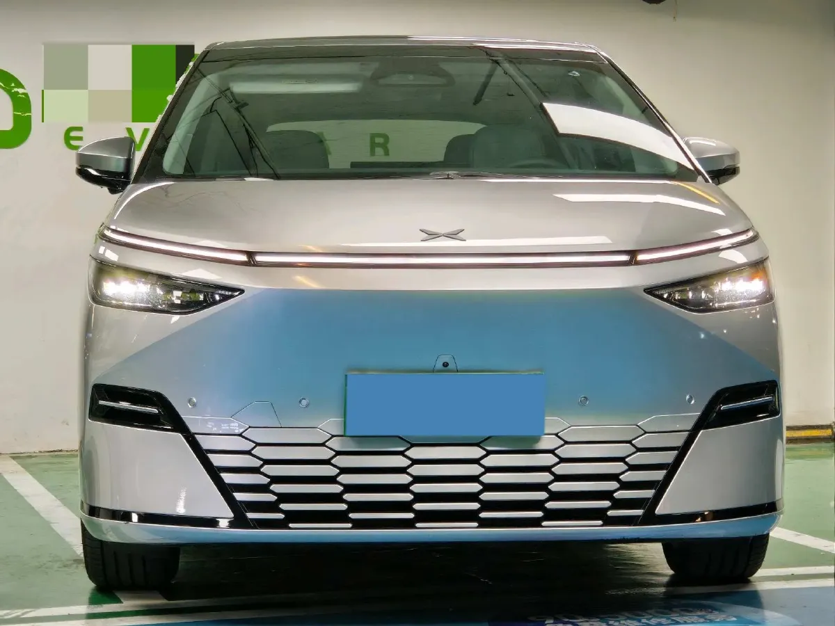 2025 Xpeng X9 BEV,autocango,china used car exporter,china ev exporter,chinese used car exporter,chinese used ev exporter