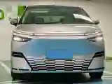 2025 Xpeng X9 BEV