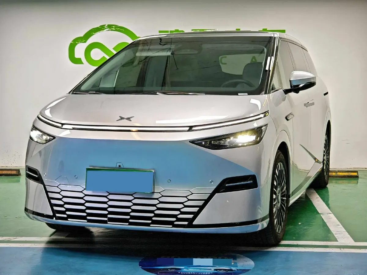 2025 Xpeng X9 BEV,autocango,china used car exporter,china ev exporter,chinese used car exporter,chinese used ev exporter