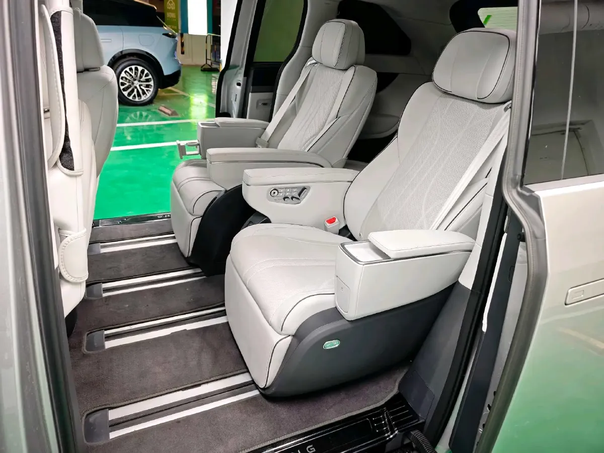 2025 Xpeng X9 BEV,autocango,china used car exporter,china ev exporter,chinese used car exporter,chinese used ev exporter