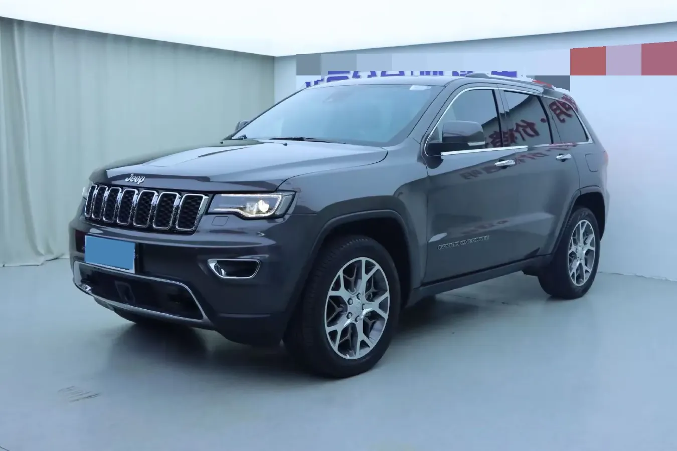 2021 Jeep Grand Cherokee 3.0L 234HP V6 8AT,autocango,china used car exporter,china ev exporter,chinese used car exporter,chinese used ev exporter