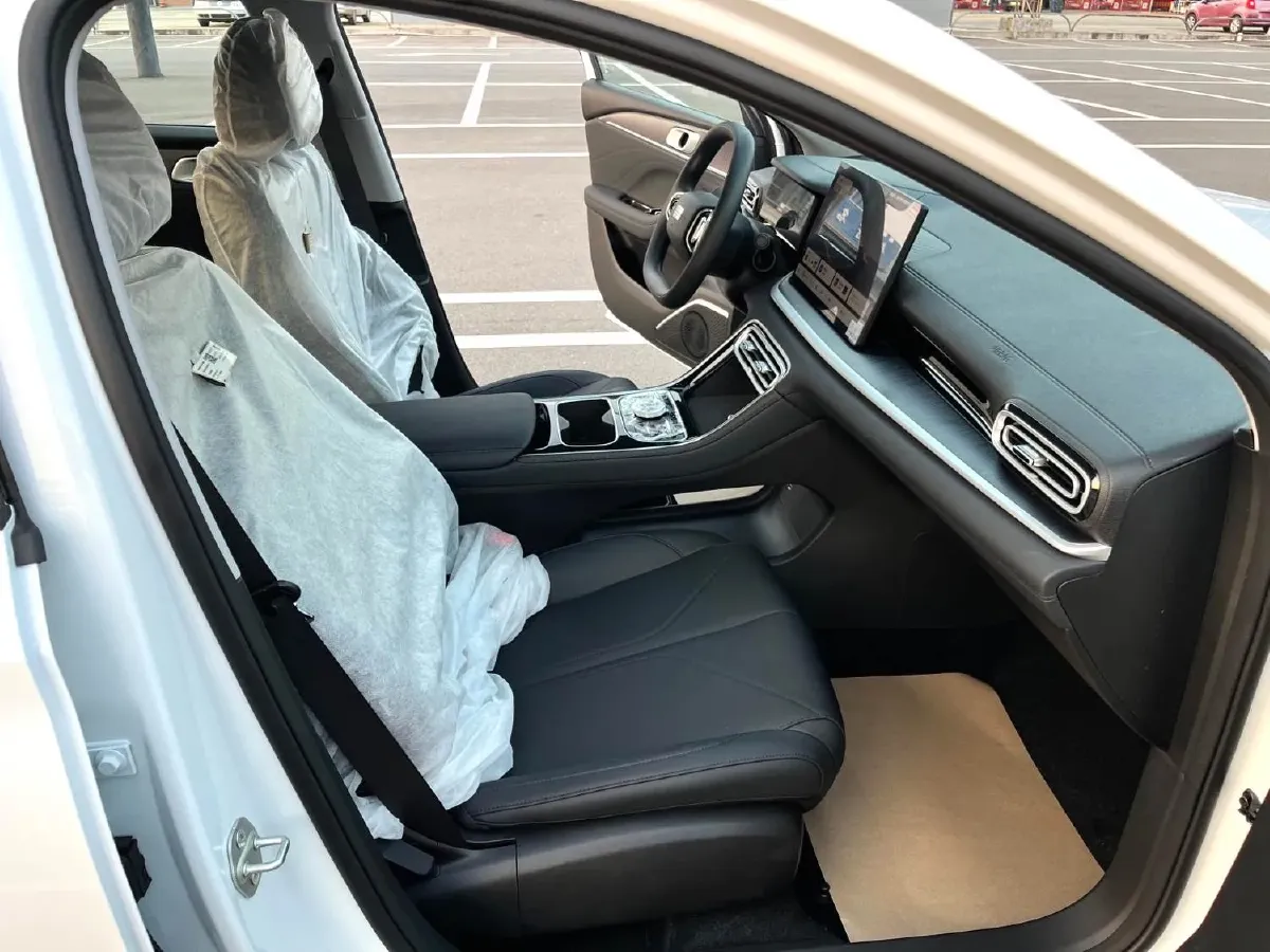 2025 ChangAn KuaYue KuaYueXing V5 EV BEV 41.86KWH,autocango,china used car exporter,china ev exporter,chinese used car exporter,chinese used ev exporter