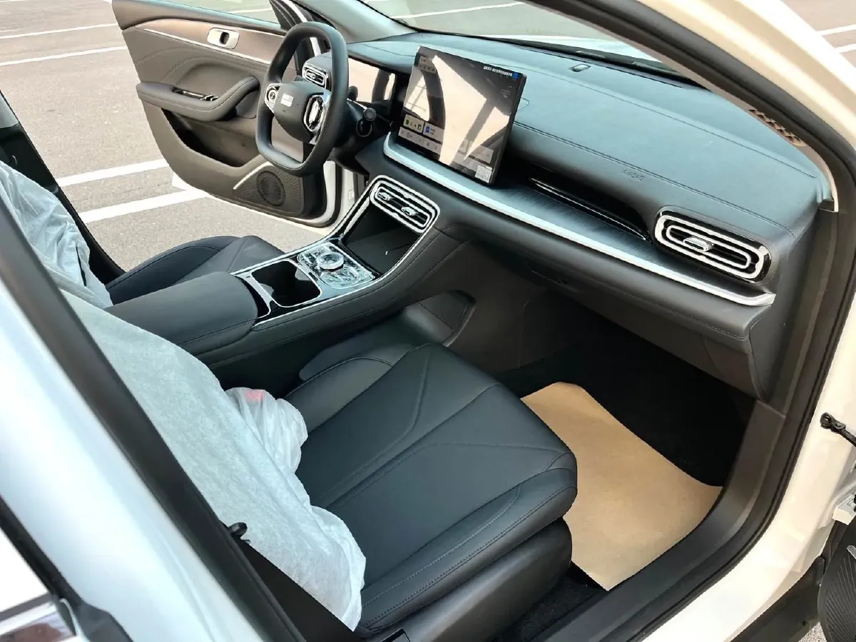 2025 ChangAn KuaYue KuaYueXing V5 EV BEV 41.86KWH,autocango,china used car exporter,china ev exporter,chinese used car exporter,chinese used ev exporter