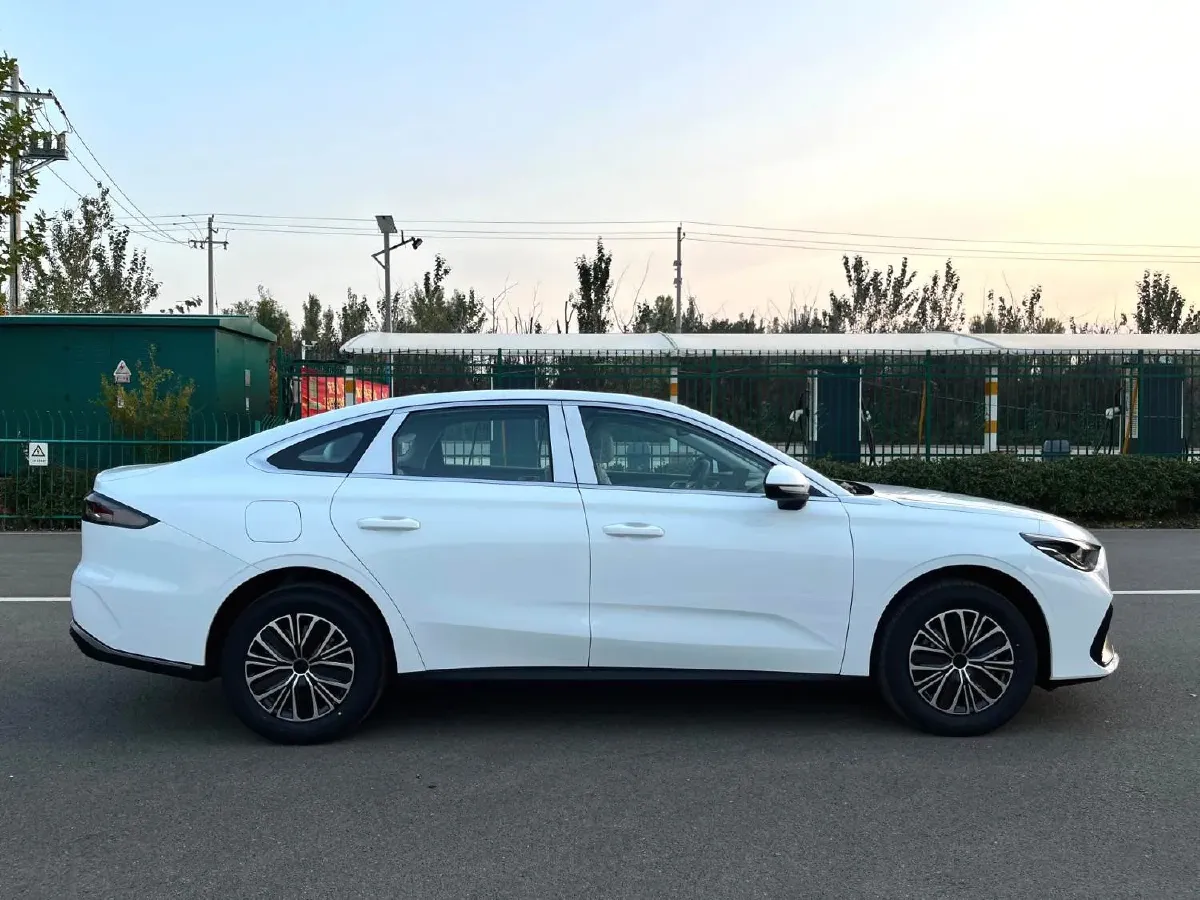 2025 ChangAn KuaYue KuaYueXing V5 EV BEV 41.86KWH,autocango,china used car exporter,china ev exporter,chinese used car exporter,chinese used ev exporter