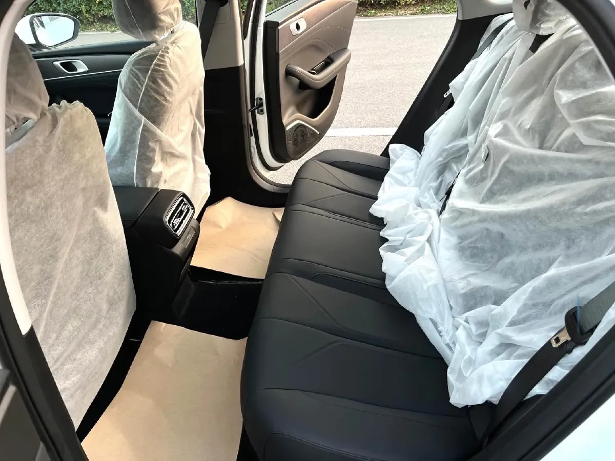 2025 ChangAn KuaYue KuaYueXing V5 EV BEV 41.86KWH,autocango,china used car exporter,china ev exporter,chinese used car exporter,chinese used ev exporter