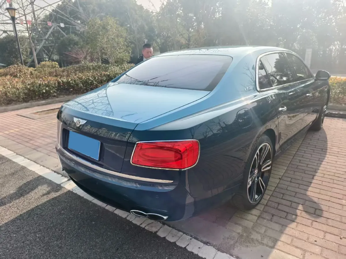 2021 Bentley Flying Spur 4.0T 550HP V8 8DCT,autocango,china used car exporter,china ev exporter,chinese used car exporter,chinese used ev exporter
