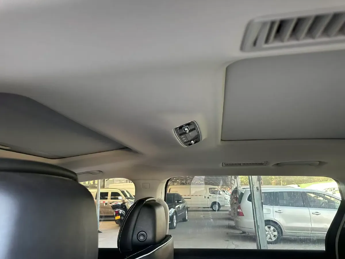 2021 Roewe iMAX8 2.0T 234HP L4 8AT,autocango,china used car exporter,china ev exporter,chinese used car exporter,chinese used ev exporter