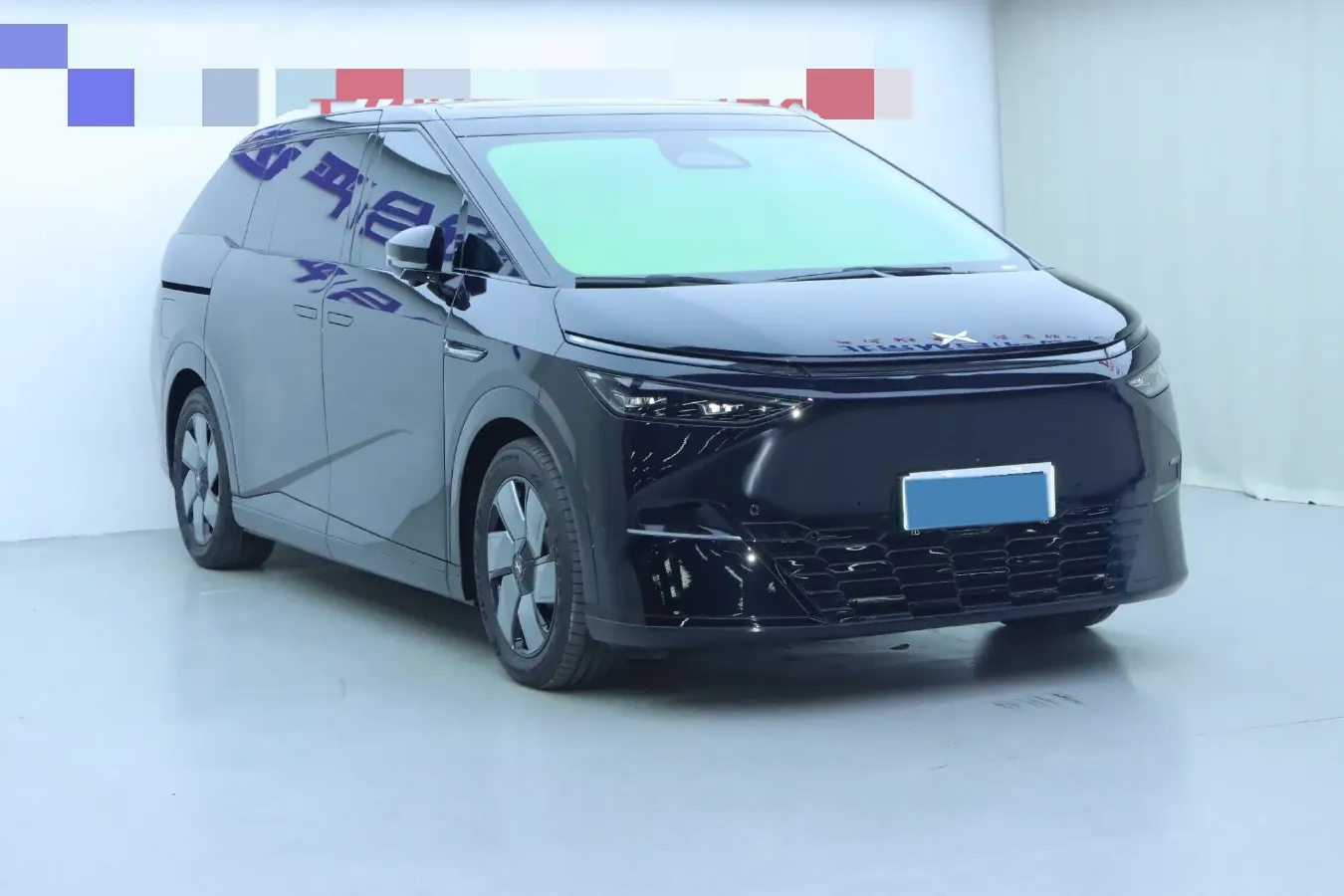 2024 Xpeng X9 BEV 84.5KWH,autocango,china used car exporter,china ev exporter,chinese used car exporter,chinese used ev exporter
