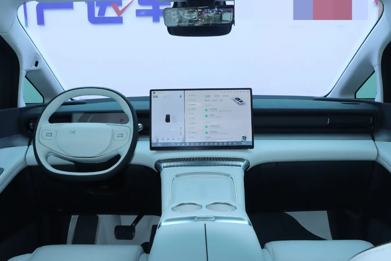 2024 Xpeng X9 BEV 84.5KWH,autocango,china used car exporter,china ev exporter,chinese used car exporter,chinese used ev exporter
