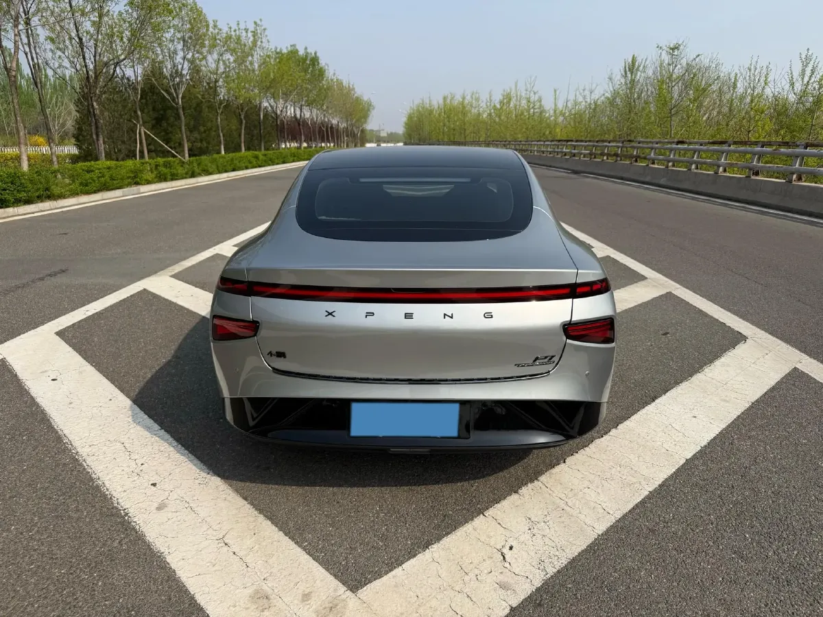 2020 DS 7 1.6T 215HP L4 8AT,autocango,china used car exporter,china ev exporter,chinese used car exporter,chinese used ev exporter