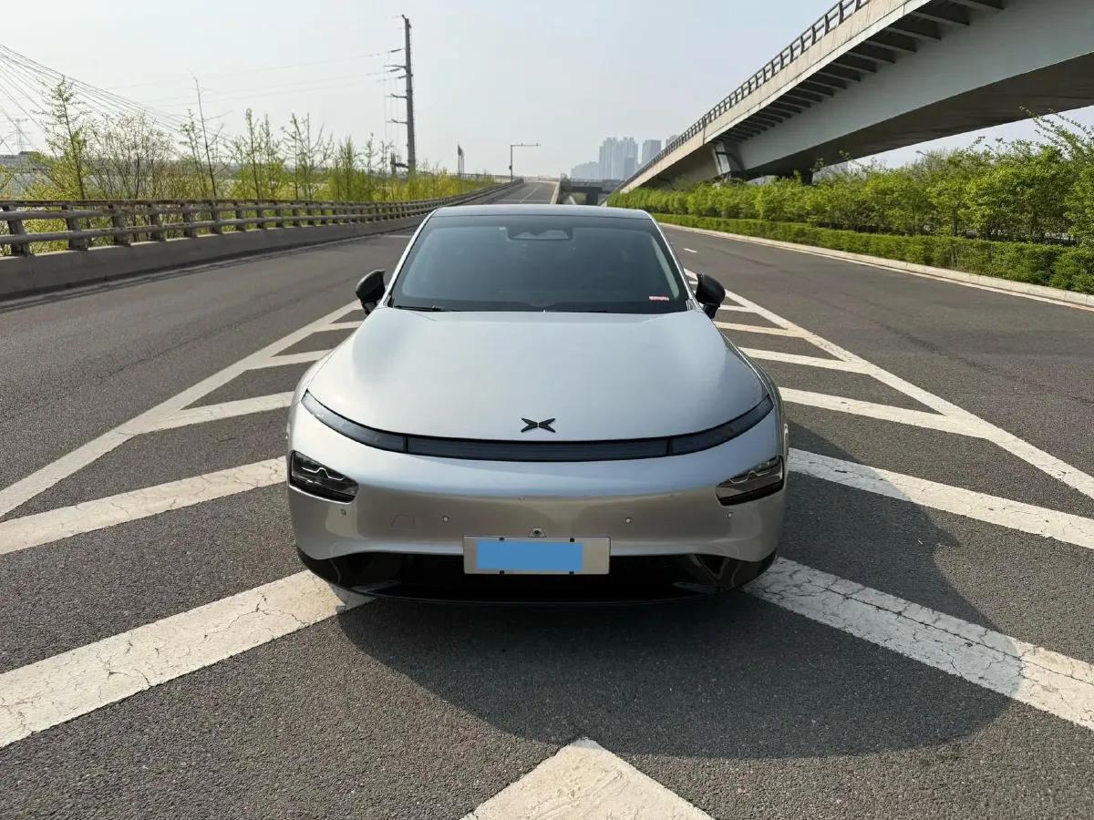 2020 DS 7 1.6T 215HP L4 8AT,autocango,china used car exporter,china ev exporter,chinese used car exporter,chinese used ev exporter