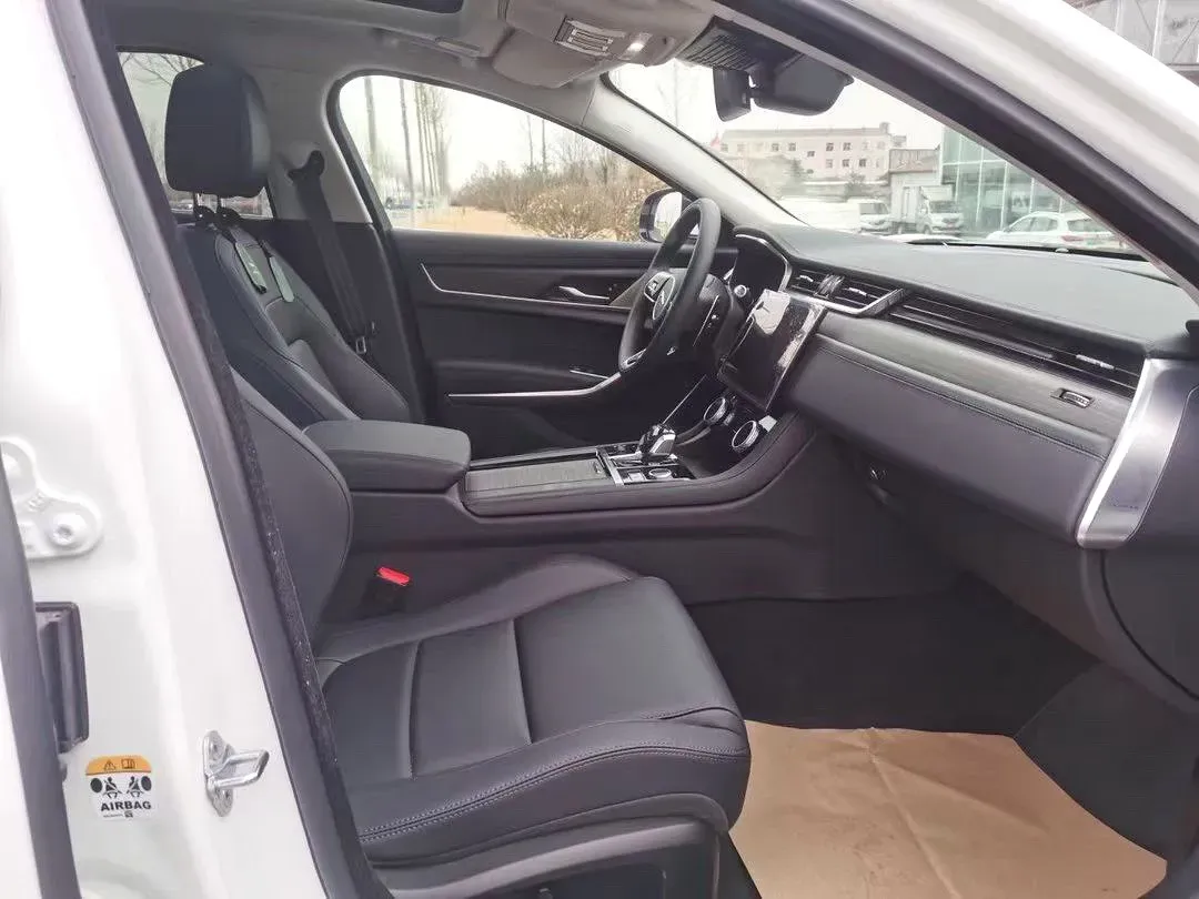 2021 Jaguar XFL 2.0T 200HP L4 8AT,autocango,china used car exporter,china ev exporter,chinese used car exporter,chinese used ev exporter