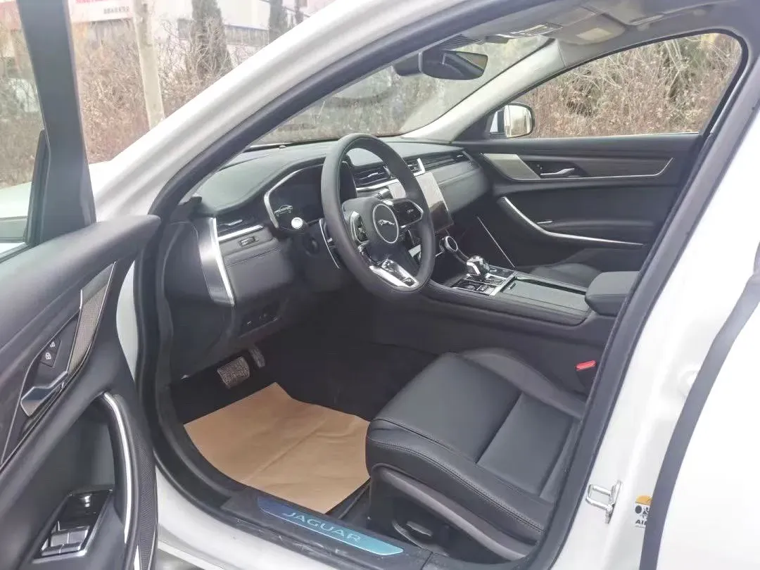 2021 Jaguar XFL 2.0T 200HP L4 8AT,autocango,china used car exporter,china ev exporter,chinese used car exporter,chinese used ev exporter