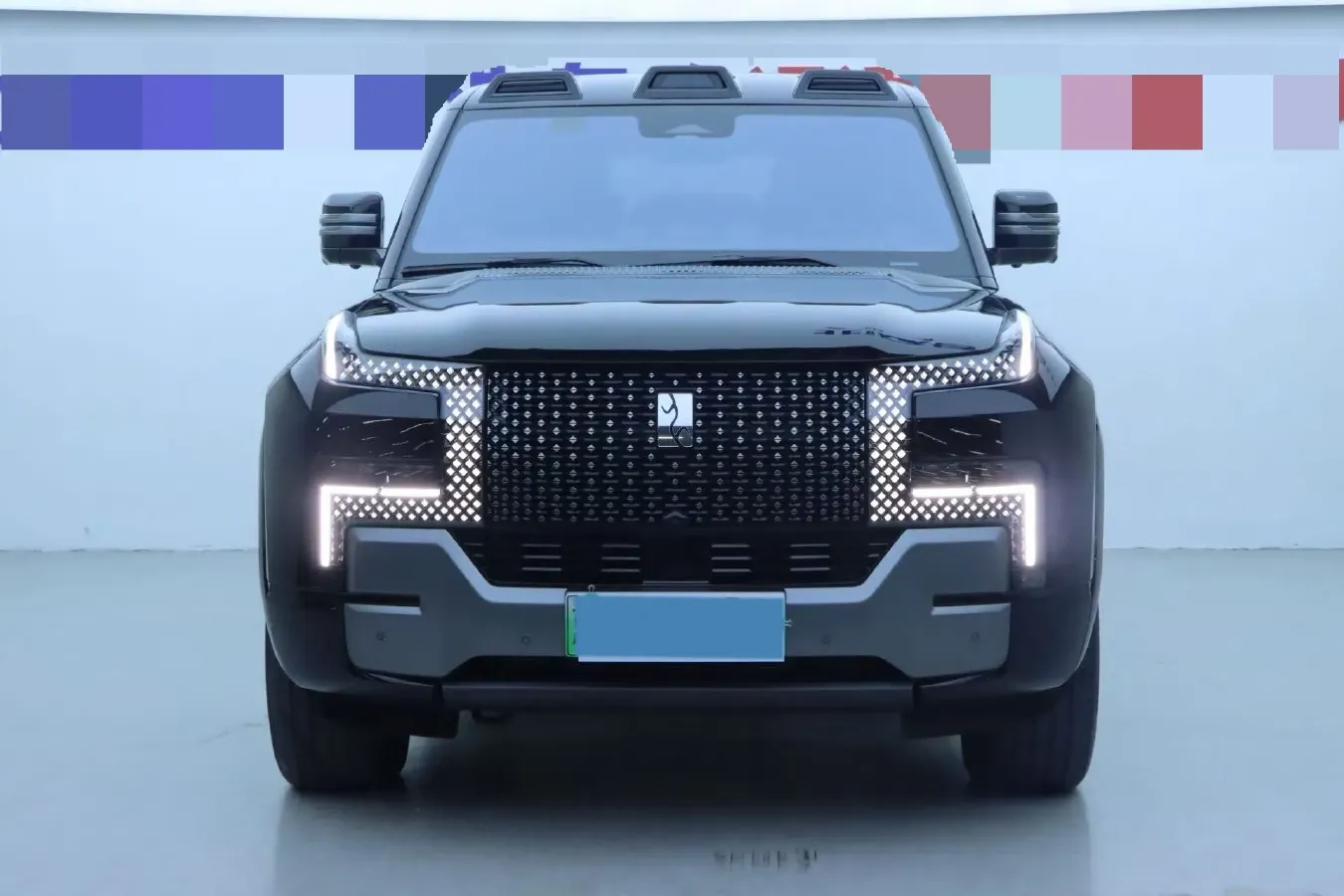 2023 YangWang U8 2.0T 272HP L4 REEV 49.05KWH,autocango,china used car exporter,china ev exporter,chinese used car exporter,chinese used ev exporter