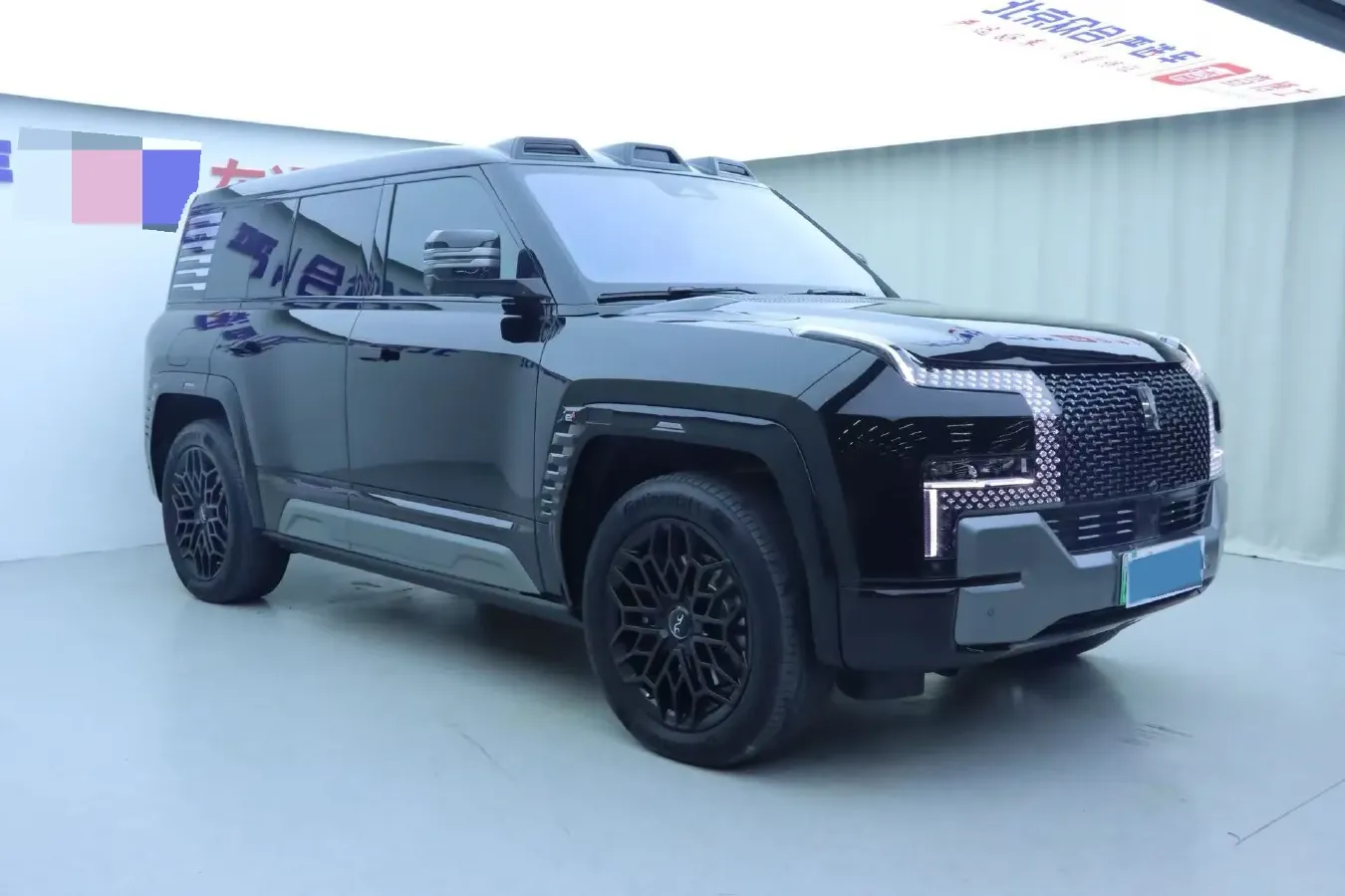 2023 YangWang U8 2.0T 272HP L4 REEV 49.05KWH,autocango,china used car exporter,china ev exporter,chinese used car exporter,chinese used ev exporter