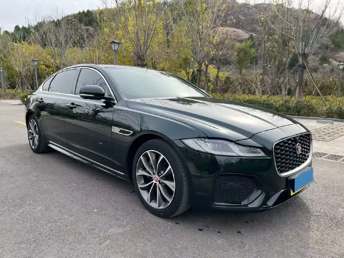2022 Jaguar XFL 2.0T 250HP L4 8AT,autocango,china used car exporter,china ev exporter,chinese used car exporter,chinese used ev exporter