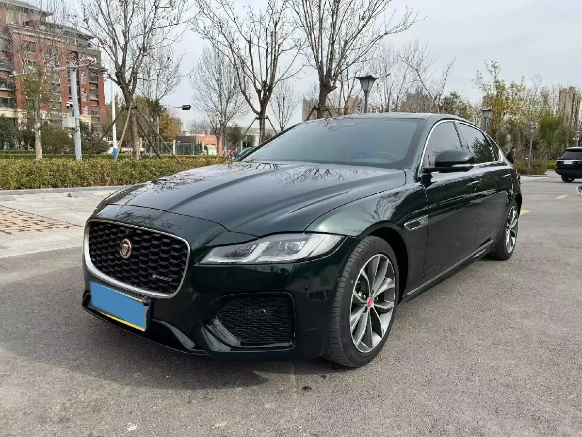2022 Jaguar XFL 2.0T 250HP L4 8AT,autocango,china used car exporter,china ev exporter,chinese used car exporter,chinese used ev exporter