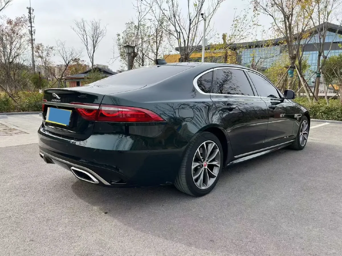 2022 Jaguar XFL 2.0T 250HP L4 8AT,autocango,china used car exporter,china ev exporter,chinese used car exporter,chinese used ev exporter