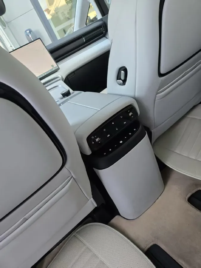 2024 Xpeng X9 BEV 101.5KWH,autocango,china used car exporter,china ev exporter,chinese used car exporter,chinese used ev exporter