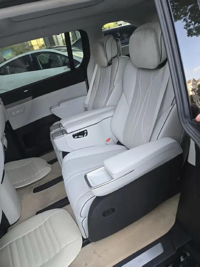 2024 Xpeng X9 BEV 101.5KWH,autocango,china used car exporter,china ev exporter,chinese used car exporter,chinese used ev exporter