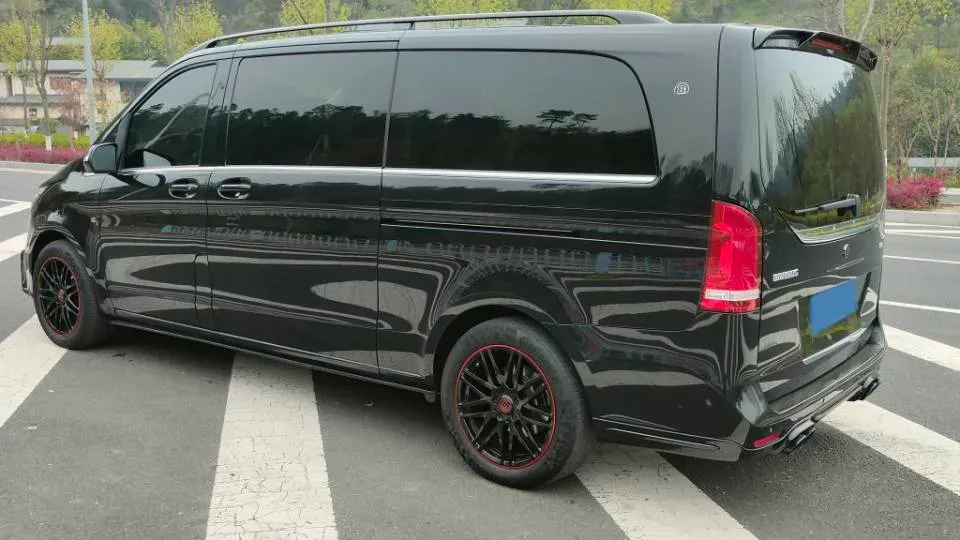 2022 Mercedes-Benz V Class 2.0T 211HP L4 9AT,autocango,china used car exporter,china ev exporter,chinese used car exporter,chinese used ev exporter