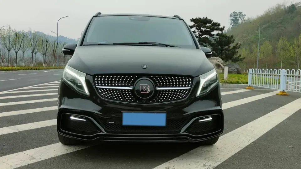 2022 Mercedes-Benz V Class 2.0T 211HP L4 9AT,autocango,china used car exporter,china ev exporter,chinese used car exporter,chinese used ev exporter