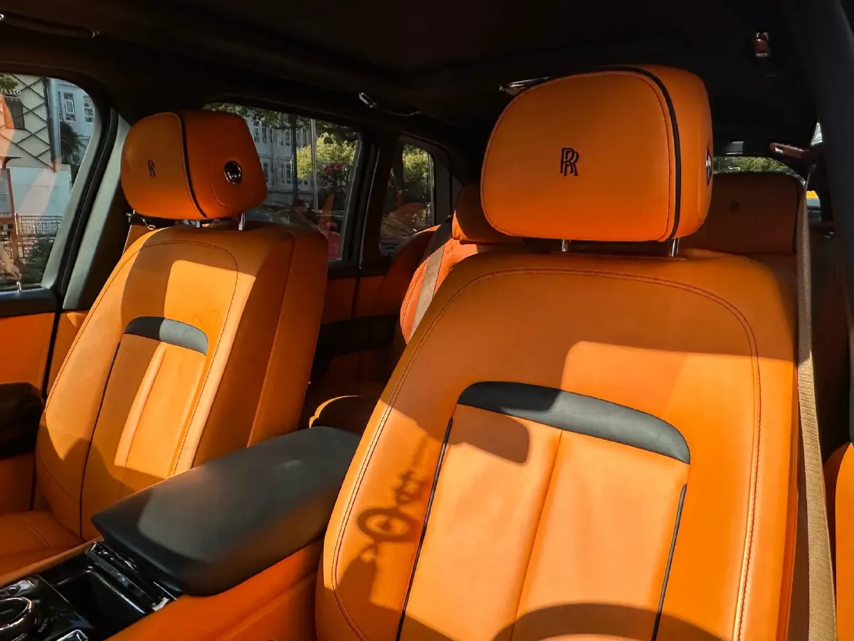 2018 Rolls-Royce Cullinan 6.7T 571HP V12 8AT,autocango,china used car exporter,china ev exporter,chinese used car exporter,chinese used ev exporter