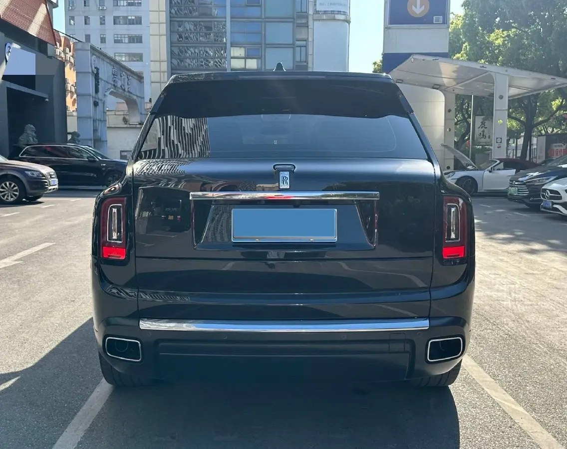 2018 Rolls-Royce Cullinan 6.7T 571HP V12 8AT,autocango,china used car exporter,china ev exporter,chinese used car exporter,chinese used ev exporter