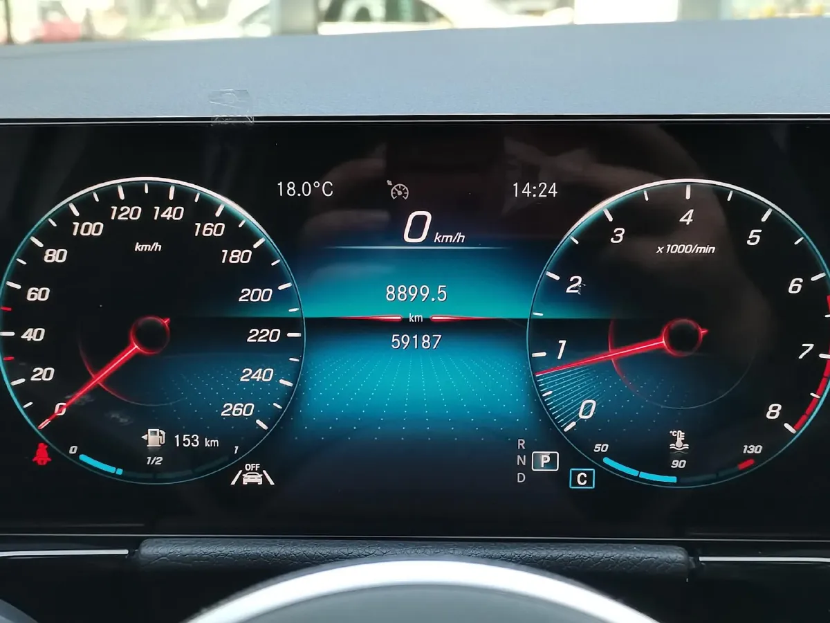 2022 Mercedes-Benz GLA Class 1.3T 163HP L4 7DCT,autocango,china used car exporter,china ev exporter,chinese used car exporter,chinese used ev exporter