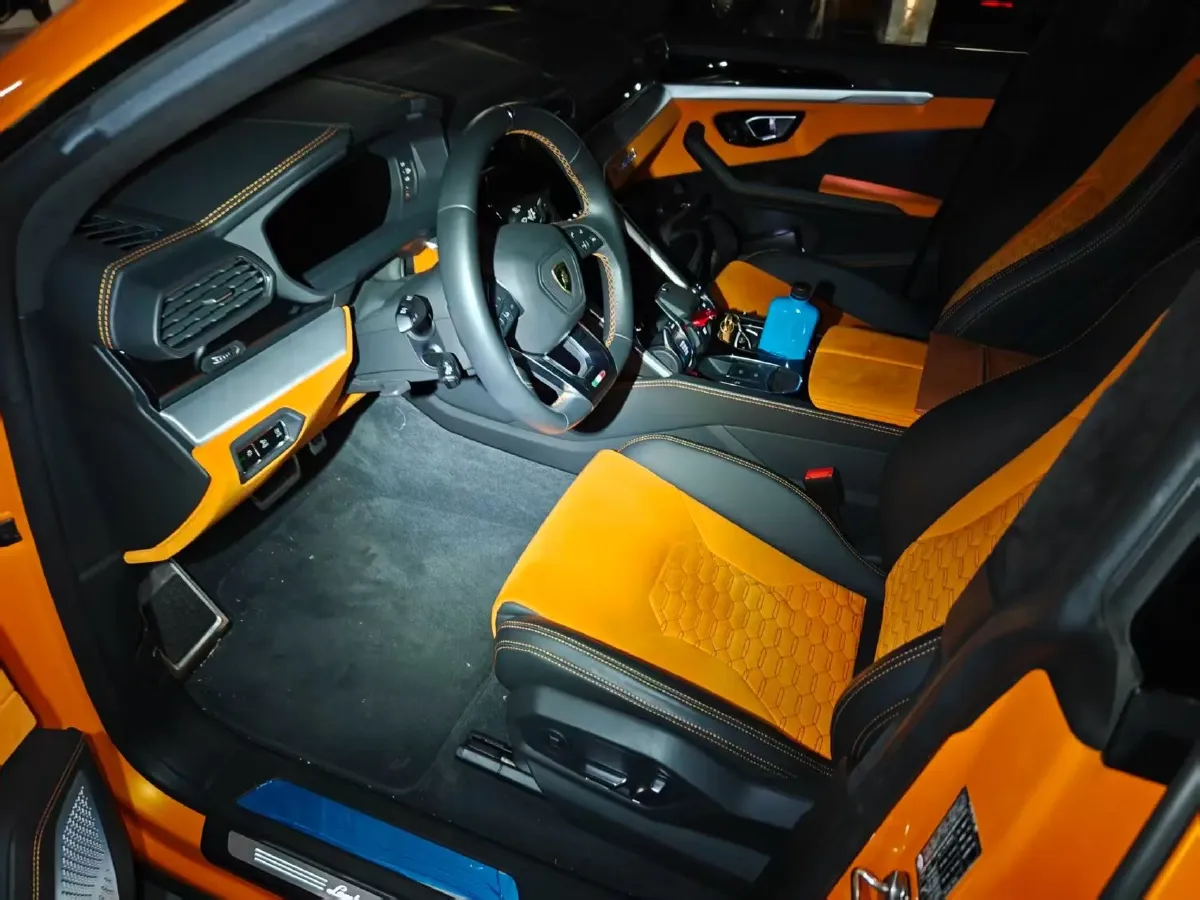 2021 Lamborghini Urus 4.0T 641HP V8 8AT,autocango,china used car exporter,china ev exporter,chinese used car exporter,chinese used ev exporter