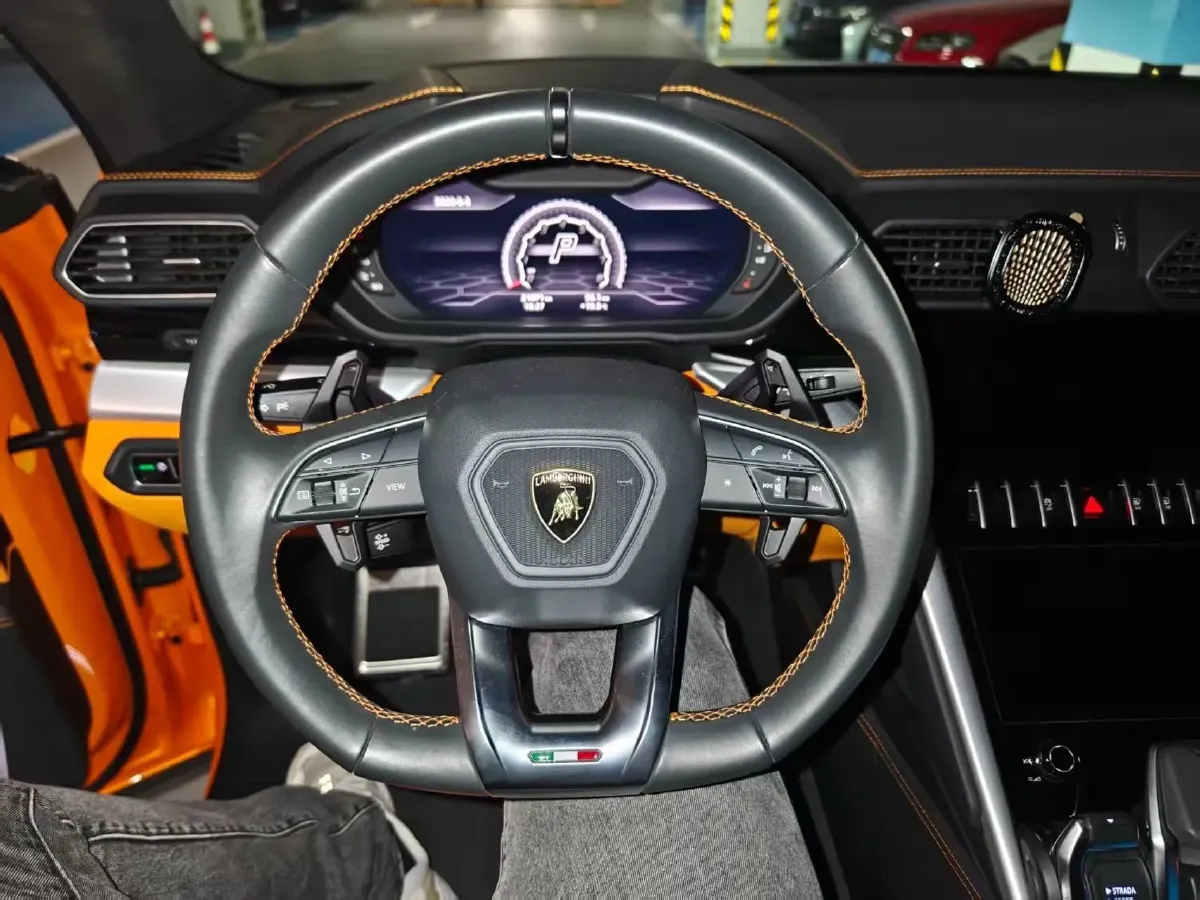 2021 Lamborghini Urus 4.0T 641HP V8 8AT,autocango,china used car exporter,china ev exporter,chinese used car exporter,chinese used ev exporter