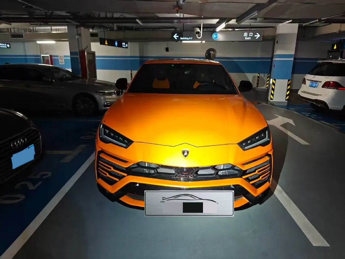 2021 Lamborghini Urus 4.0T 641HP V8 8AT,autocango,china used car exporter,china ev exporter,chinese used car exporter,chinese used ev exporter