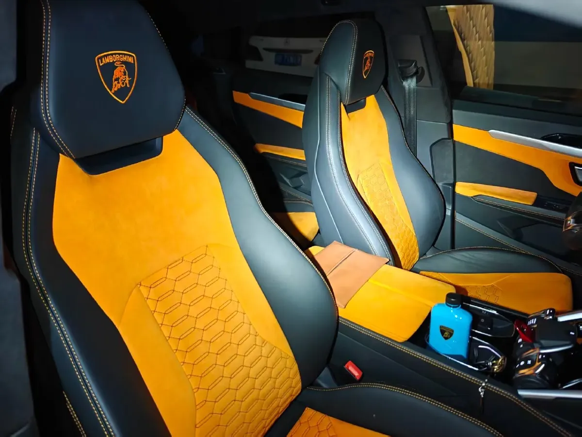 2021 Lamborghini Urus 4.0T 641HP V8 8AT,autocango,china used car exporter,china ev exporter,chinese used car exporter,chinese used ev exporter