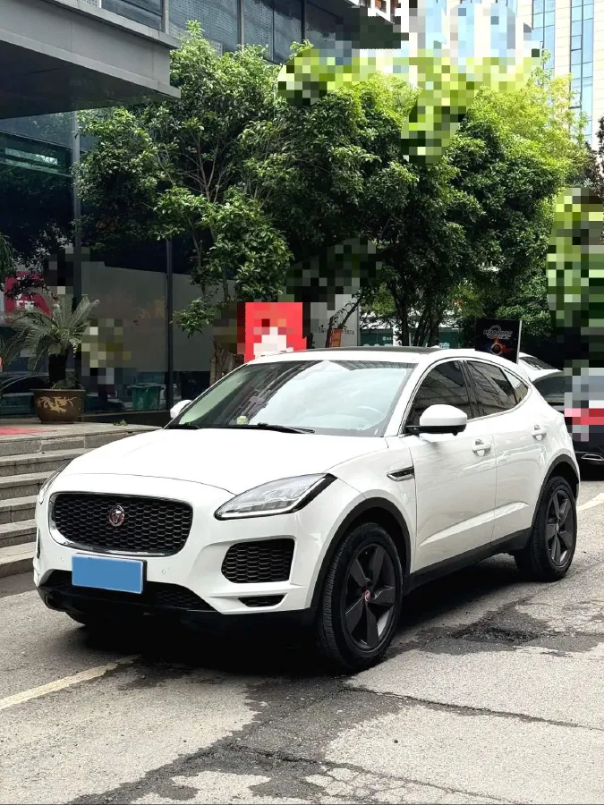 2018 Jaguar E-PACE 2.0T 249HP L4 9AT,autocango,china used car exporter,china ev exporter,chinese used car exporter,chinese used ev exporter