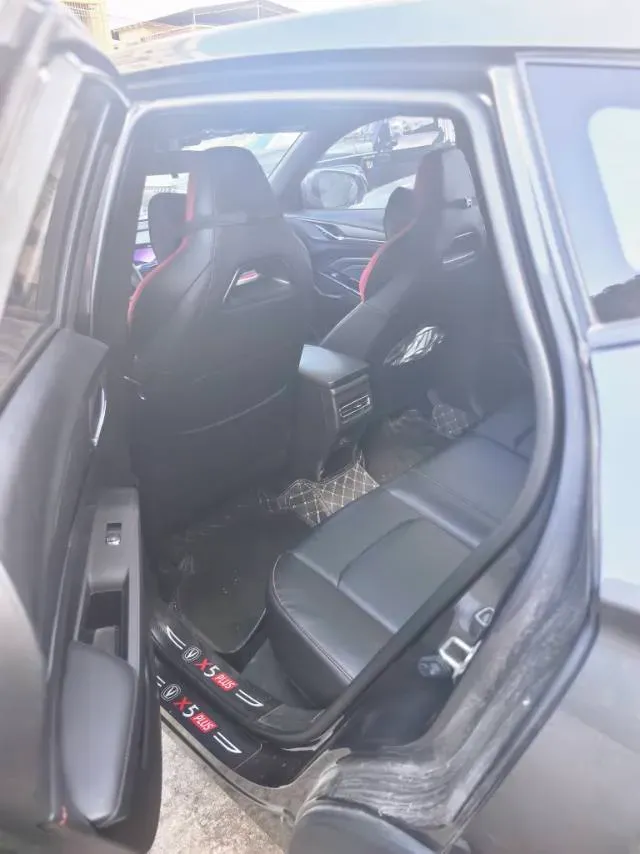 2024 ChangAn X5 PLUS 1.5T 188HP L4 7DCT,autocango,china used car exporter,china ev exporter,chinese used car exporter,chinese used ev exporter