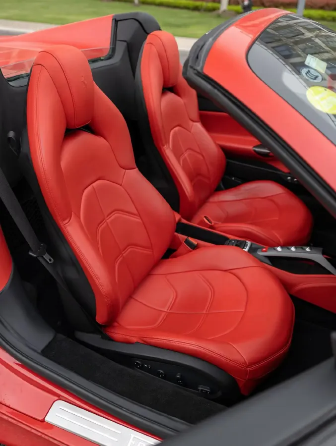 2015 Ferrari 488 3.9T 670HP V8 7DCT,autocango,china used car exporter,china ev exporter,chinese used car exporter,chinese used ev exporter
